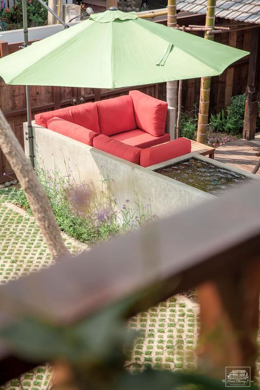 The Home Chiangmai Luxury Guesthouse Чиангмай Екстериор снимка