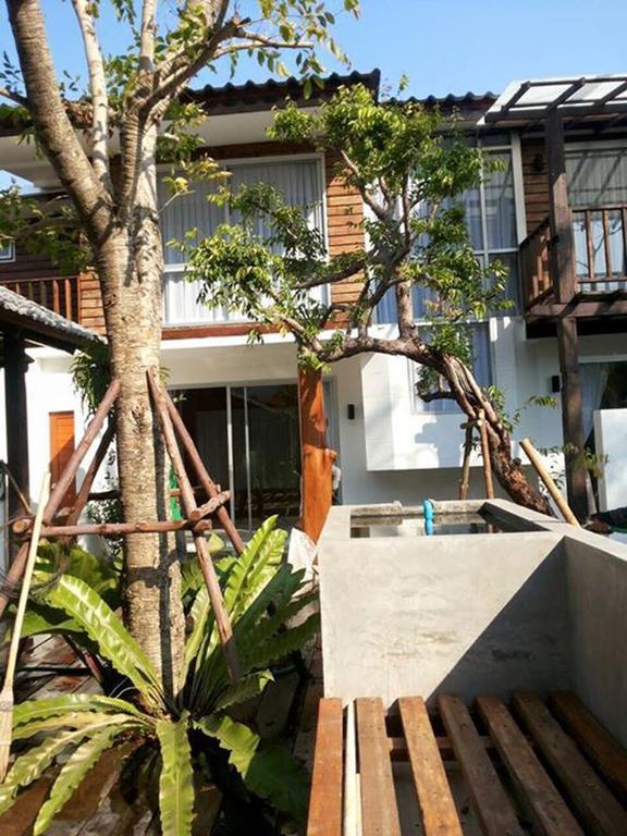The Home Chiangmai Luxury Guesthouse Чиангмай Екстериор снимка