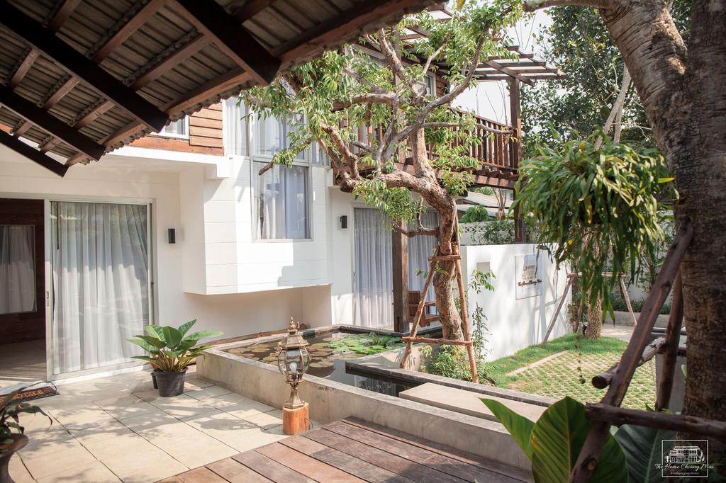 The Home Chiangmai Luxury Guesthouse Чиангмай Екстериор снимка