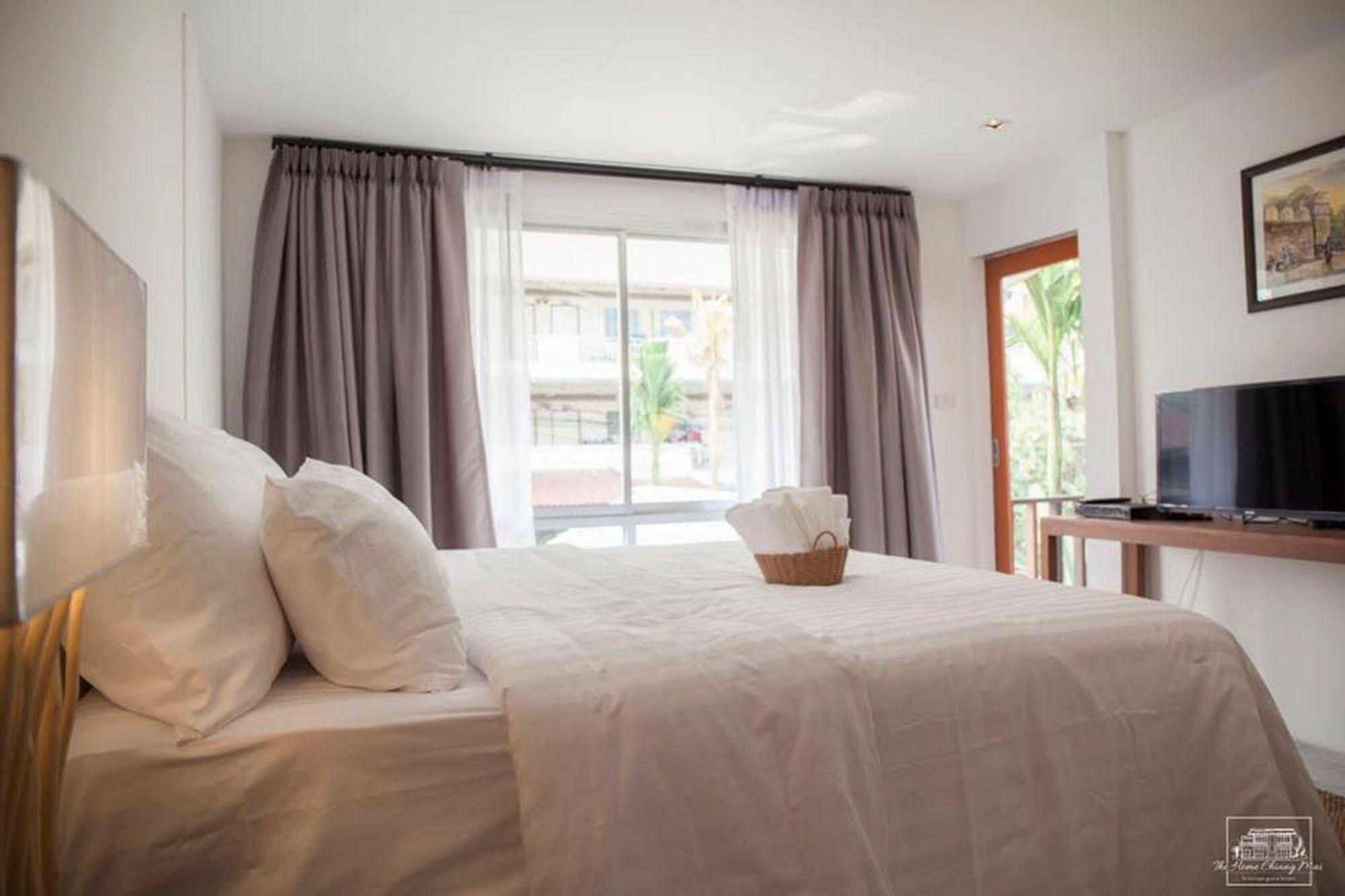 The Home Chiangmai Luxury Guesthouse Чиангмай Екстериор снимка