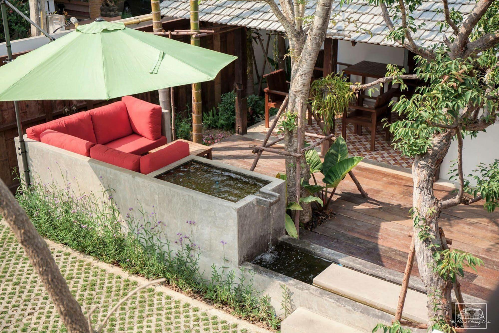 The Home Chiangmai Luxury Guesthouse Чиангмай Екстериор снимка